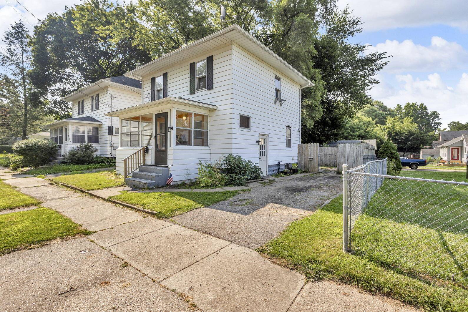 Jackson, MI 49202,909 Hallett Street