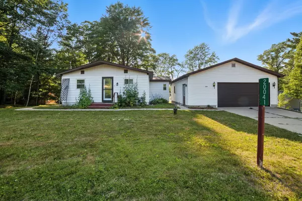 Chippewa Lake, MI 49320,20041 E Chippewa Drive