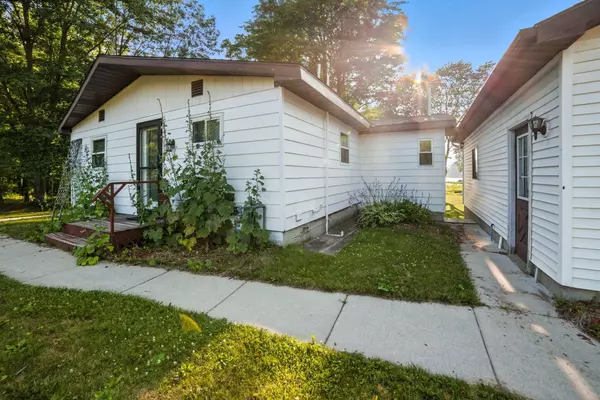 Chippewa Lake, MI 49320,20041 E Chippewa Drive