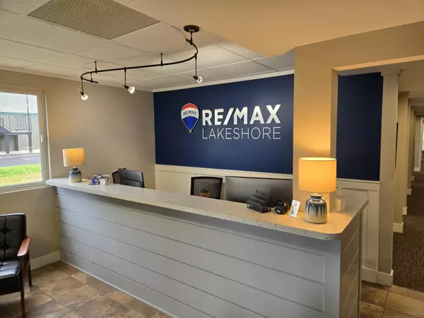 Grand Haven, MI 49417,1014 S Beacon Boulevard