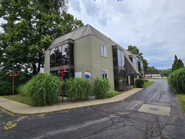 Grand Haven, MI 49417,1014 S Beacon Boulevard