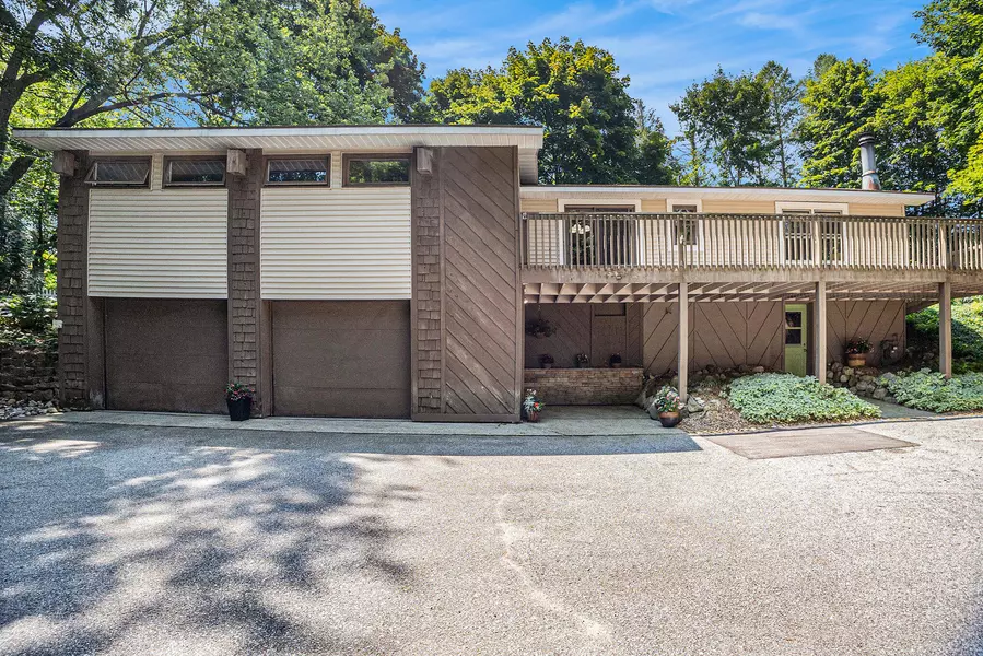 290 Cherry Street, Shelby, MI 49455