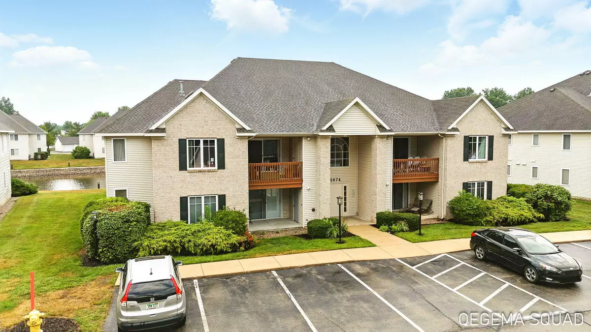Holland, MI 49424,3074 W Crystal Waters Drive #5