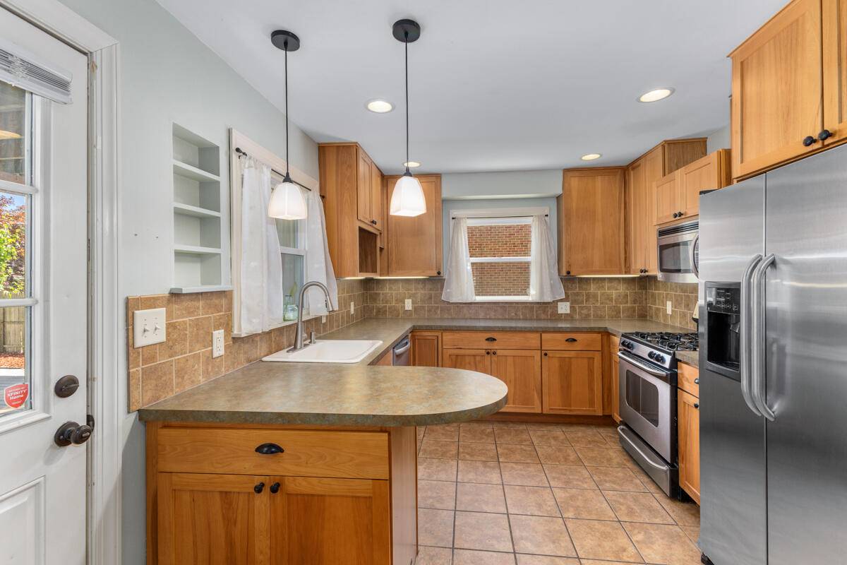 Grand Rapids, MI 49507,2438 Union SE Avenue