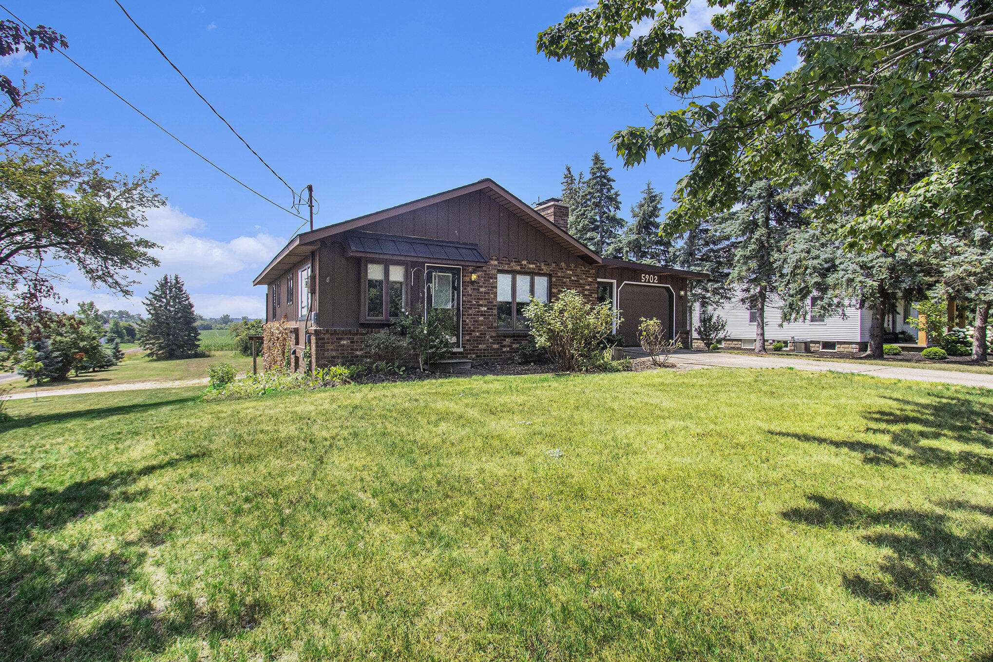 5902 146th Avenue, Holland, MI 49423