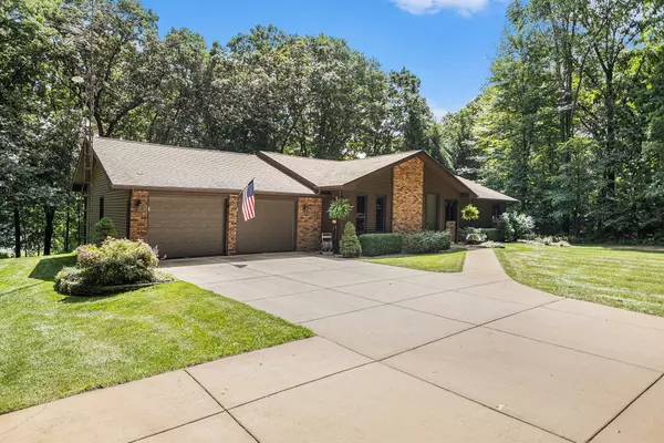 106 Chapin Lake Trail, Marshall, MI 49068