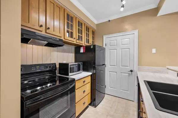 Clinton Twp, MI 48038,39144 Hayes Road