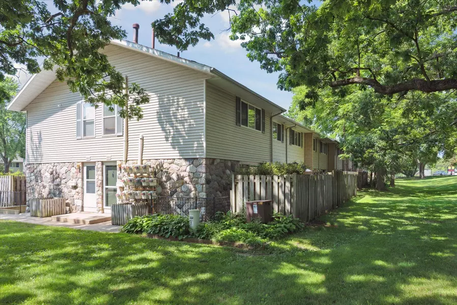 3663 Kenbrooke Court, Kalamazoo, MI 49006