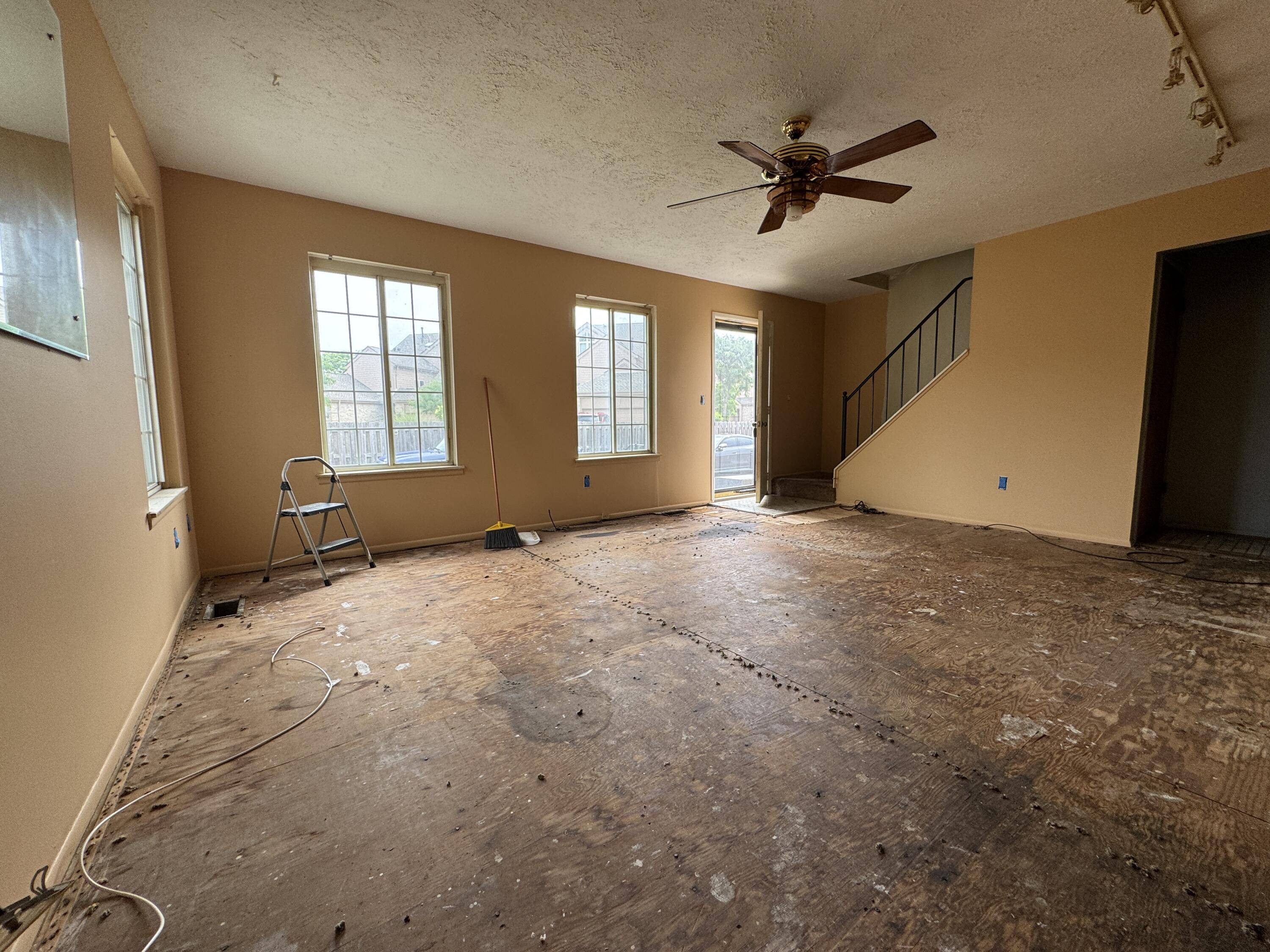 Harrison Township, MI 48045,34756 Jefferson Avenue