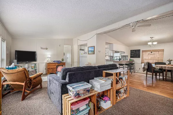 Coloma, MI 49038,5936 Johnson Road