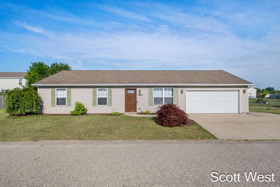 11664 Bear Meadows SE Drive, Alto, MI 49302