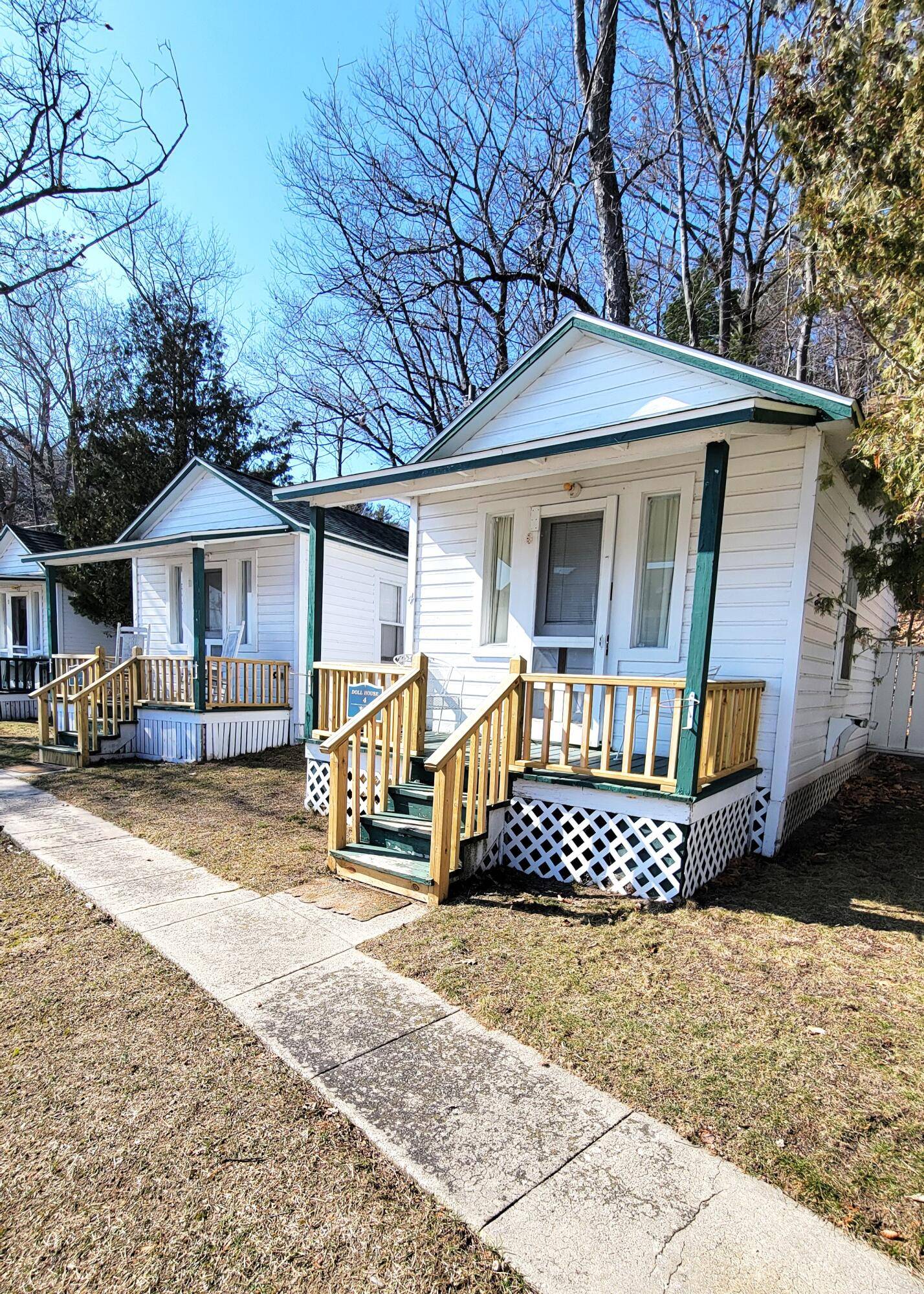 8568 S Portage Point Drive #Unit 3 (DH 4), Onekama, MI 49675