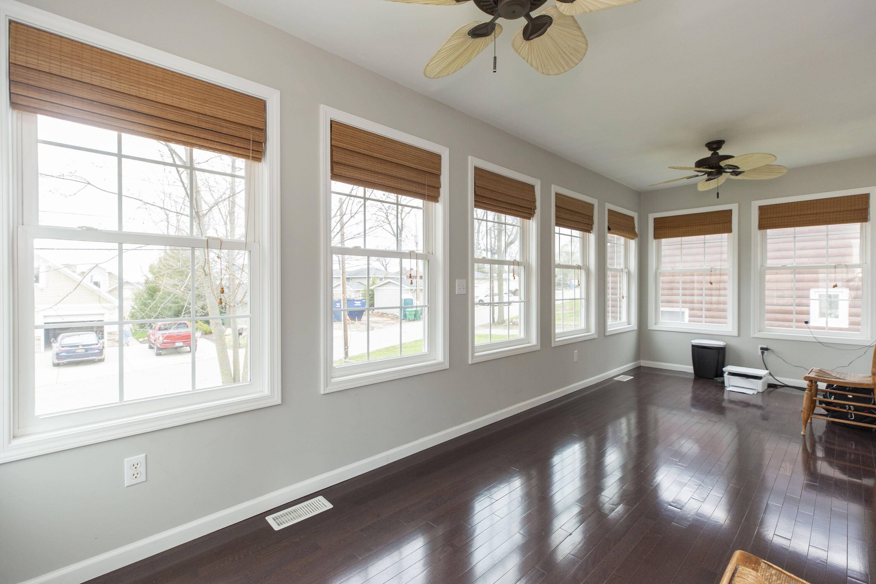 Edwardsburg, MI 49112,23671 S Shore Drive