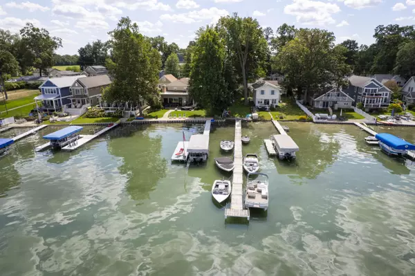 Edwardsburg, MI 49112,23671 S Shore Drive