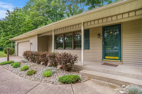 South Haven, MI 49090,70070 2nd Avenue