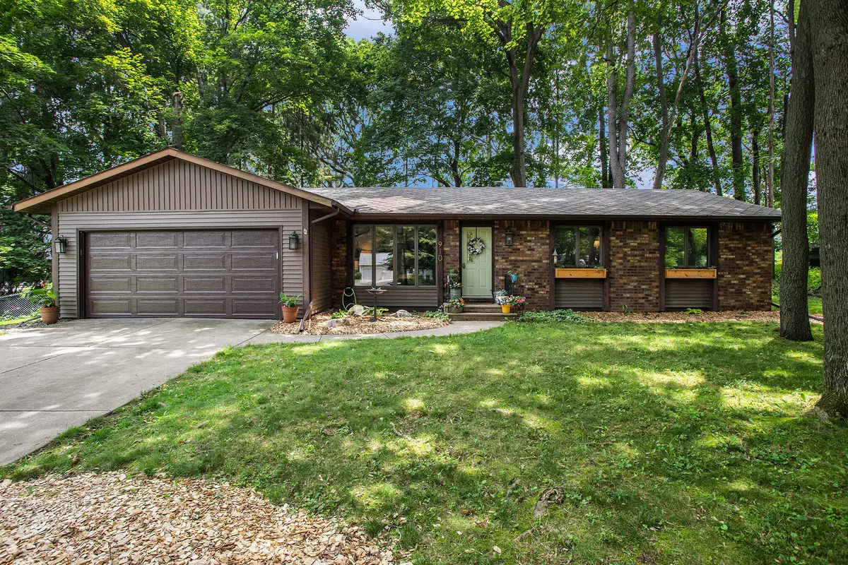 Marshall, MI 49068,910 Wooded Lane