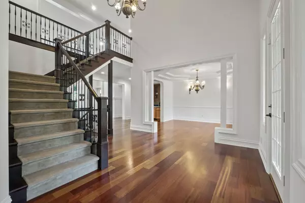 Bloomfield Hills, MI 48302,1695 Standish Court