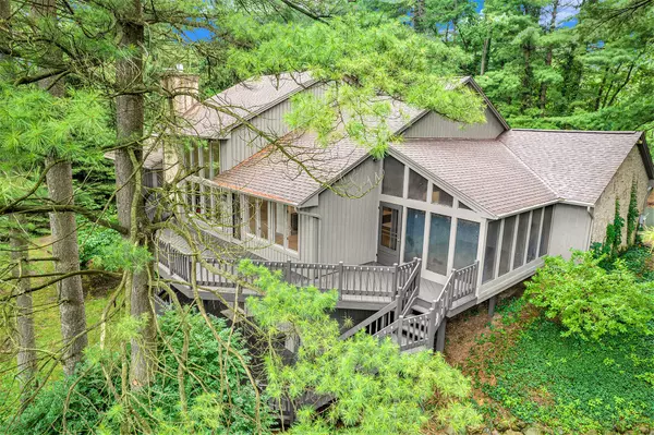 3961 N Michael Road, Ann Arbor, MI 48103