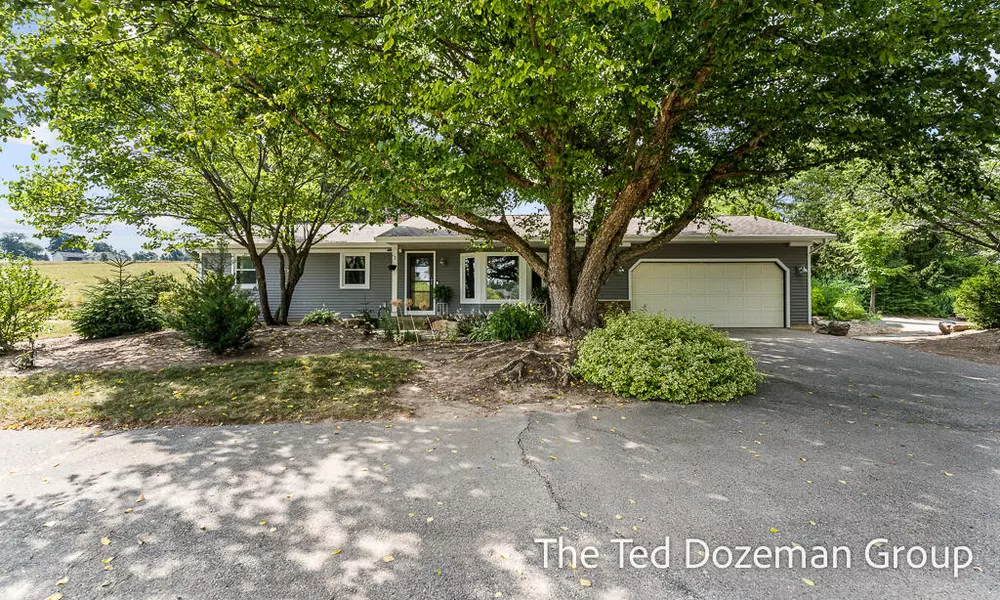 280 24th Avenue, Hudsonville, MI 49426