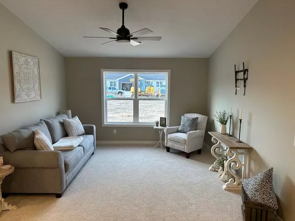 Paw Paw, MI 49079,729 Heritage Woods Lane