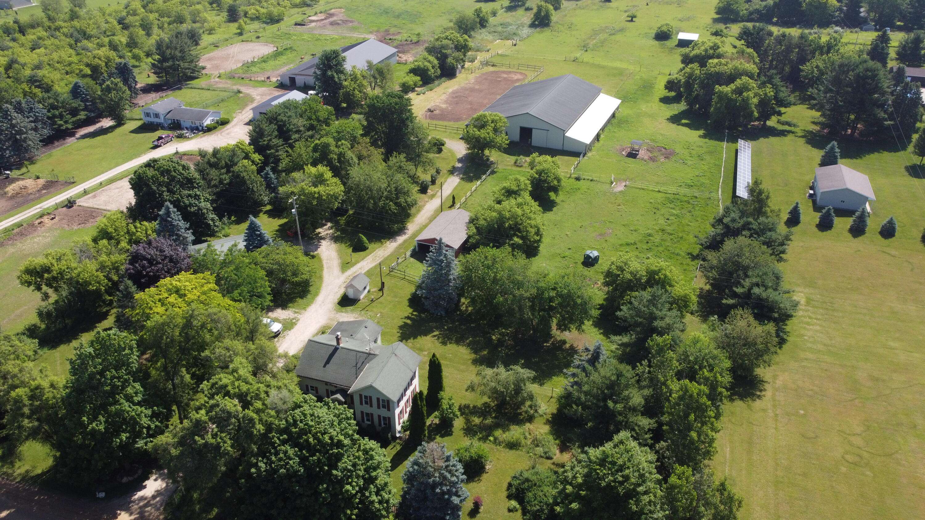 9923 Sharon Hollow Road, Manchester, MI 48158