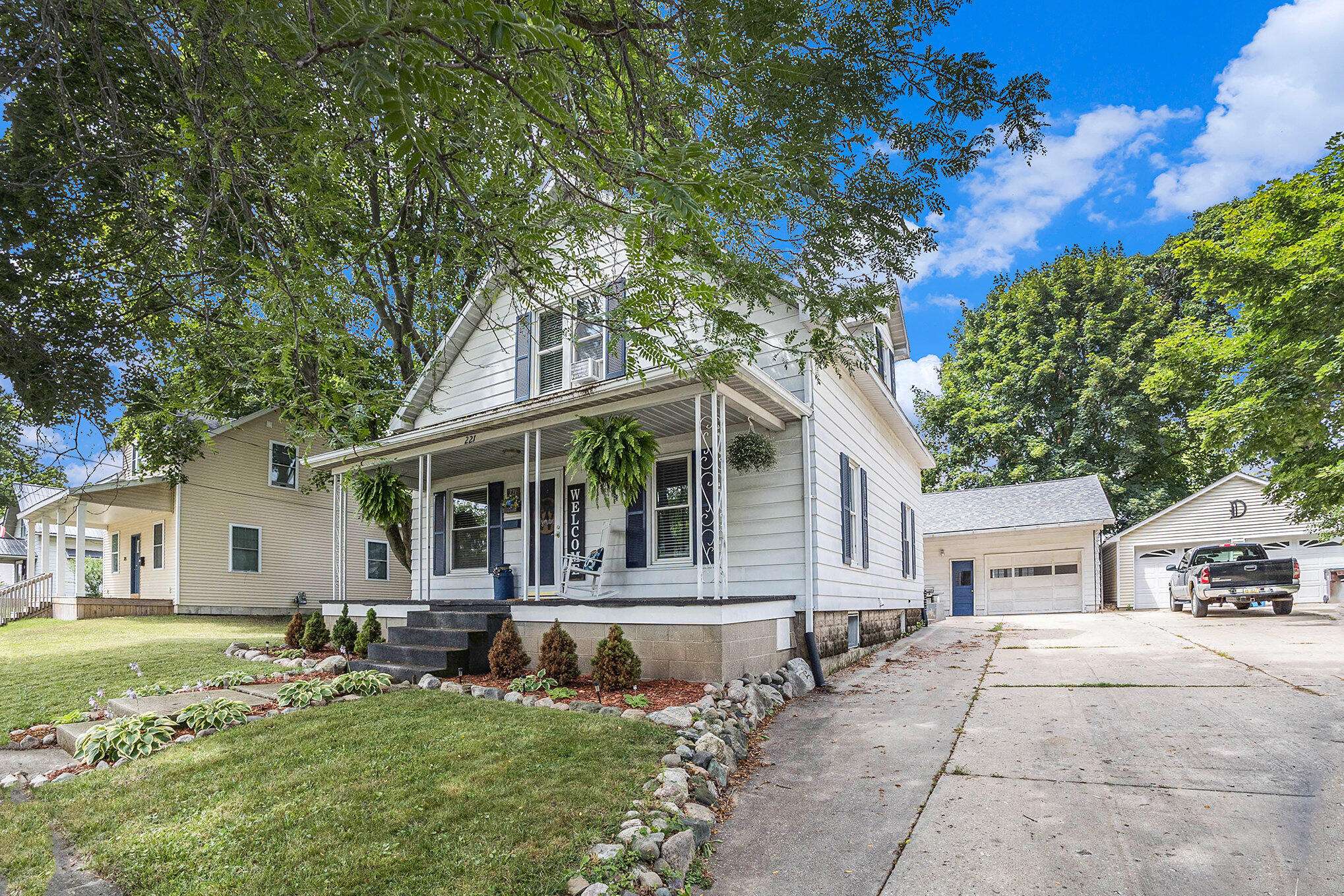 Fremont, MI 49412,221 E Elm Street