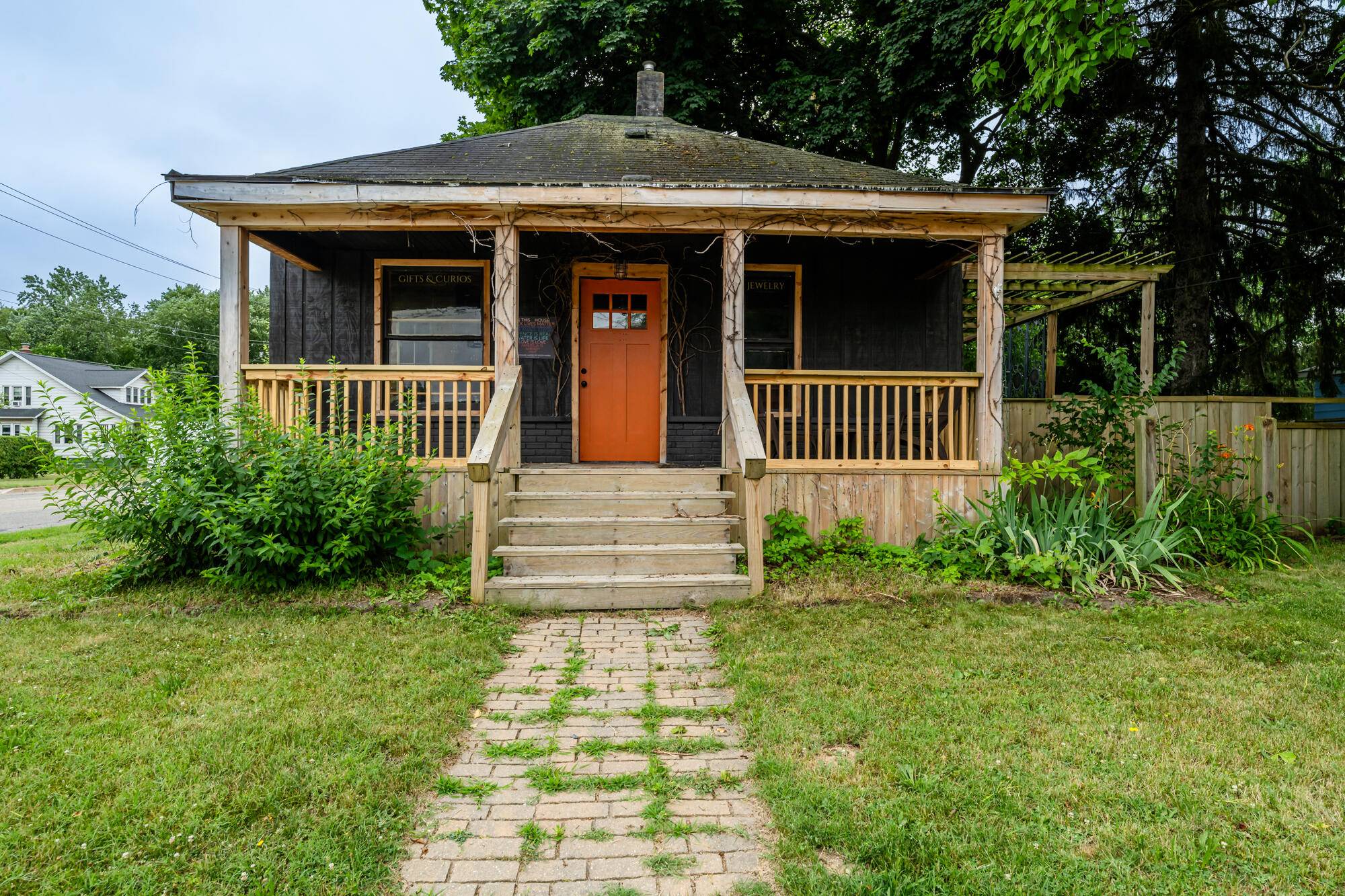 112 W St. Joseph Street, Coloma, MI 49038