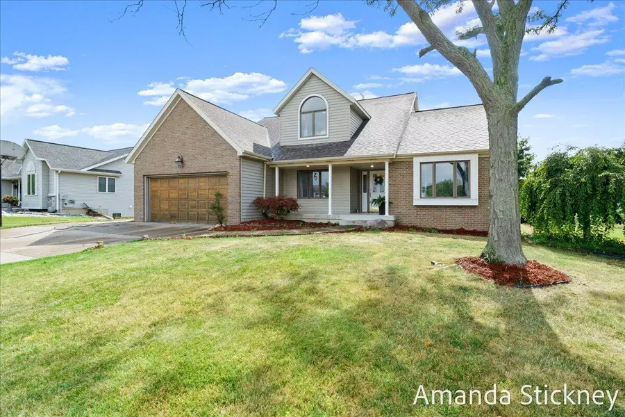 6751 Vantage SE Drive, Caledonia, MI 49316