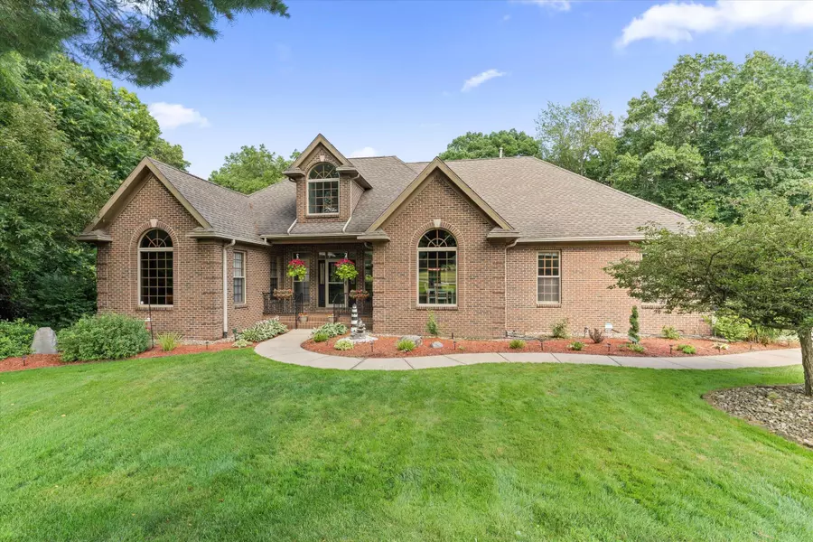 1695 Signal Point Drive, Niles, MI 49120