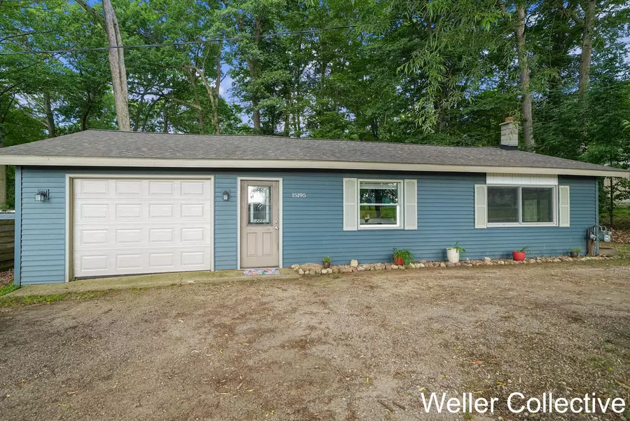 15195 Lincoln Lake NE Avenue, Gowen, MI 49326