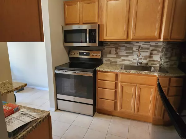 Kalamazoo, MI 49006,3579 Kenbrooke Court