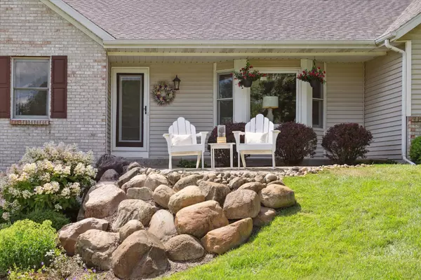 Caledonia, MI 49316,4588 6th Street