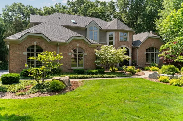 8400 Cedar Hills Drive, Dexter, MI 48130
