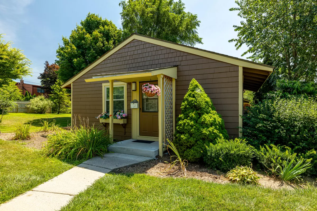 Ann Arbor, MI 48104,2839 Whitewood Street