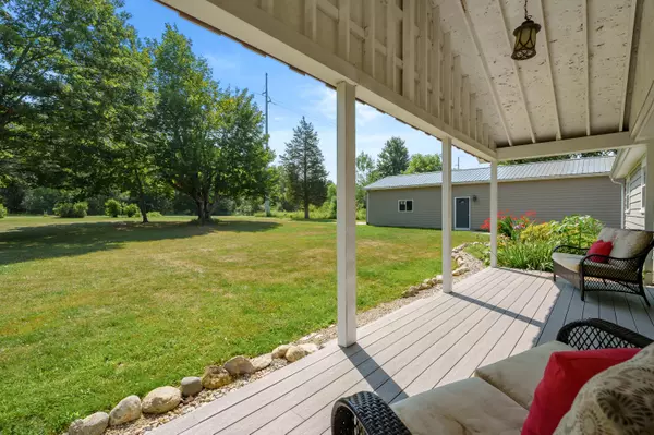 Coloma, MI 49038,45284 Co Rd 703