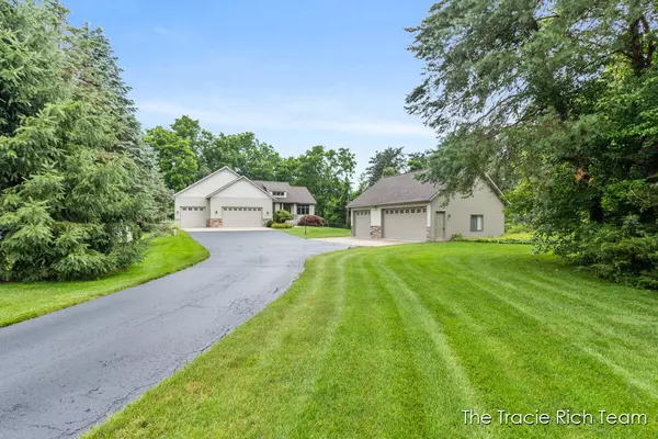 Lowell, MI 49331,360 River Place Drive