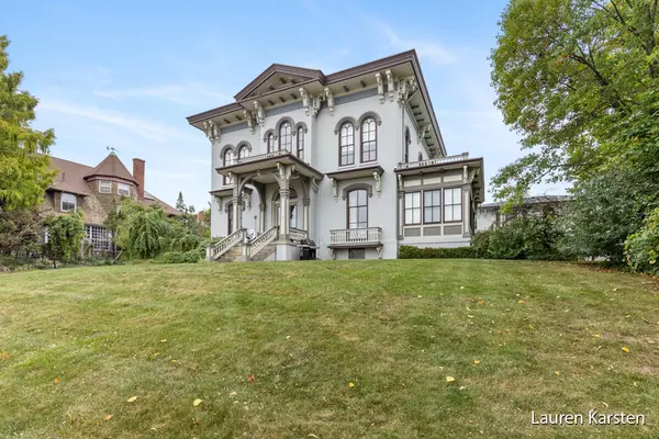 Grand Rapids, MI 49503,44 Lafayette NE Avenue #6