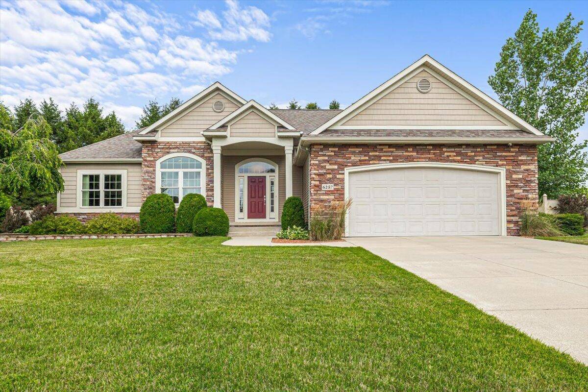 6257 Lara Lane, Stevensville, MI 49127