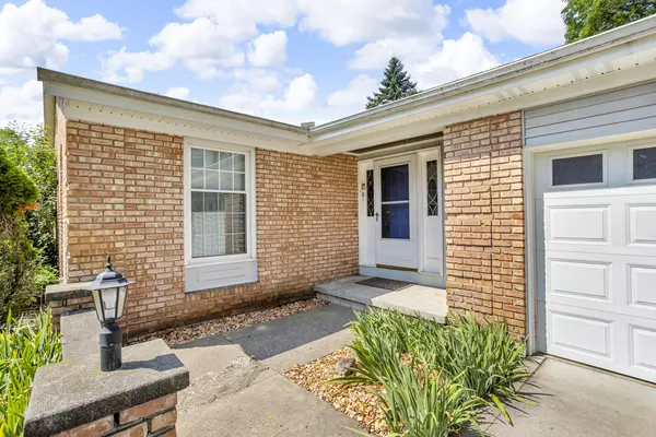 Jackson, MI 49203,2144 Creglow Drive