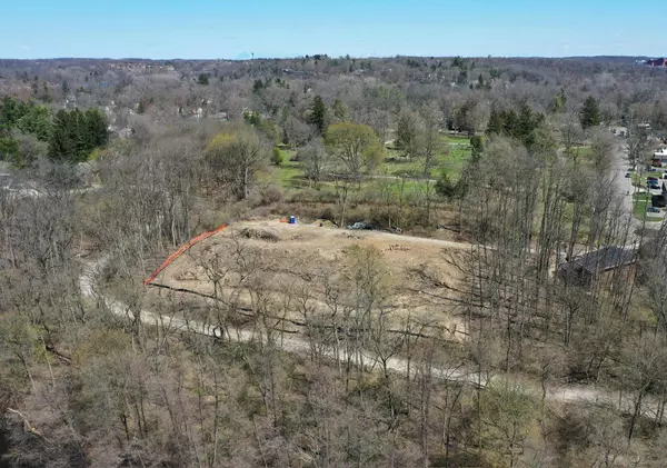 Ann Arbor, MI 48105,1136 Longshore Drive #Unit #1