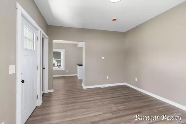 Grand Rapids, MI 49504,964 Lincoln Ave NW