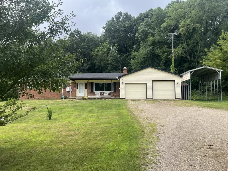 4881 Styles Road, Pleasant Lake, MI 49272