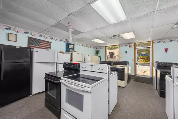 Muskegon, MI 49442,1090 S Getty Street