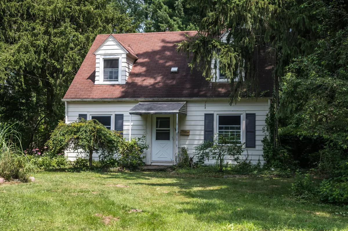 Kalamazoo, MI 49006,1358 Climax Avenue