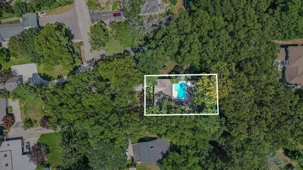 Spring Lake, MI 49456,17708 Oakwood Drive