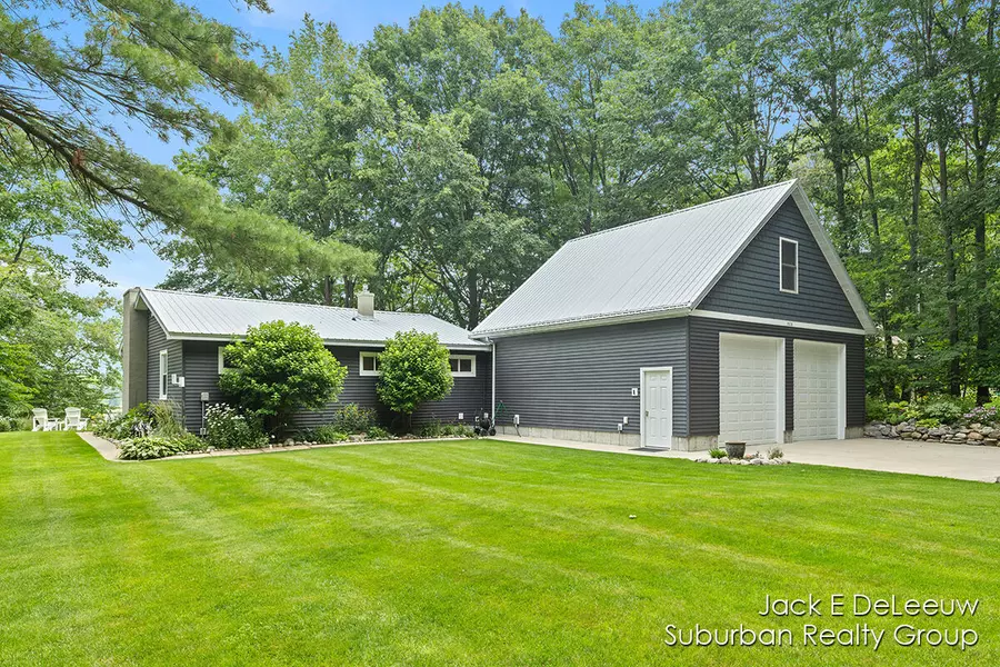 7636 West Birch Lane, New Era, MI 49446