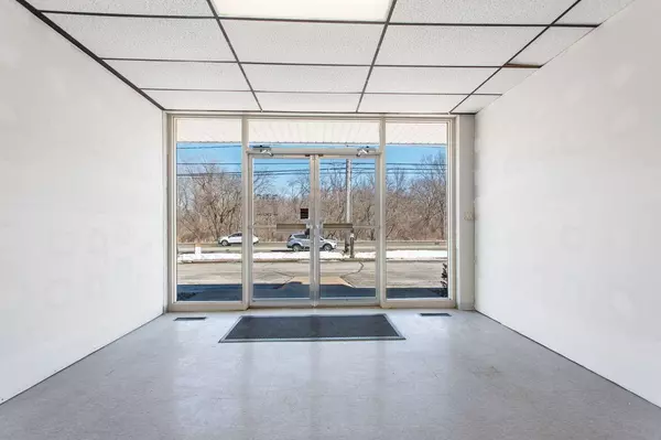 Holland, MI 49423,148 S Waverly Road #2