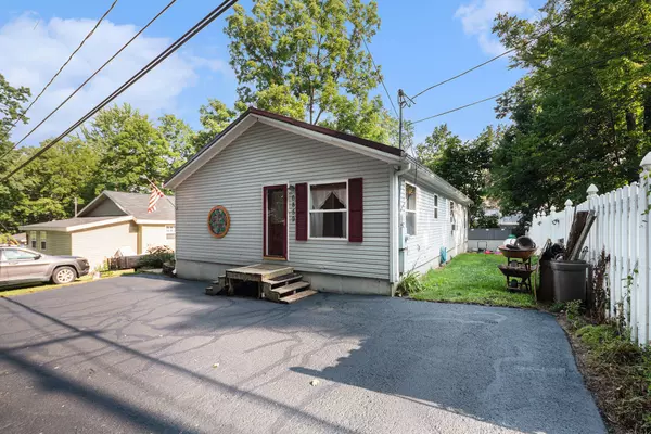 6859 Paradise Park Drive, Saranac, MI 48881