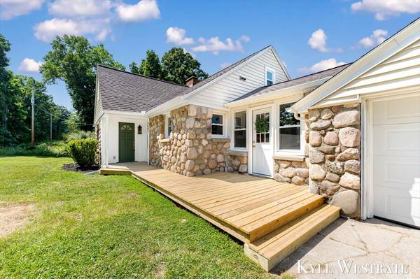 Alto, MI 49302,9601 92nd SE Street