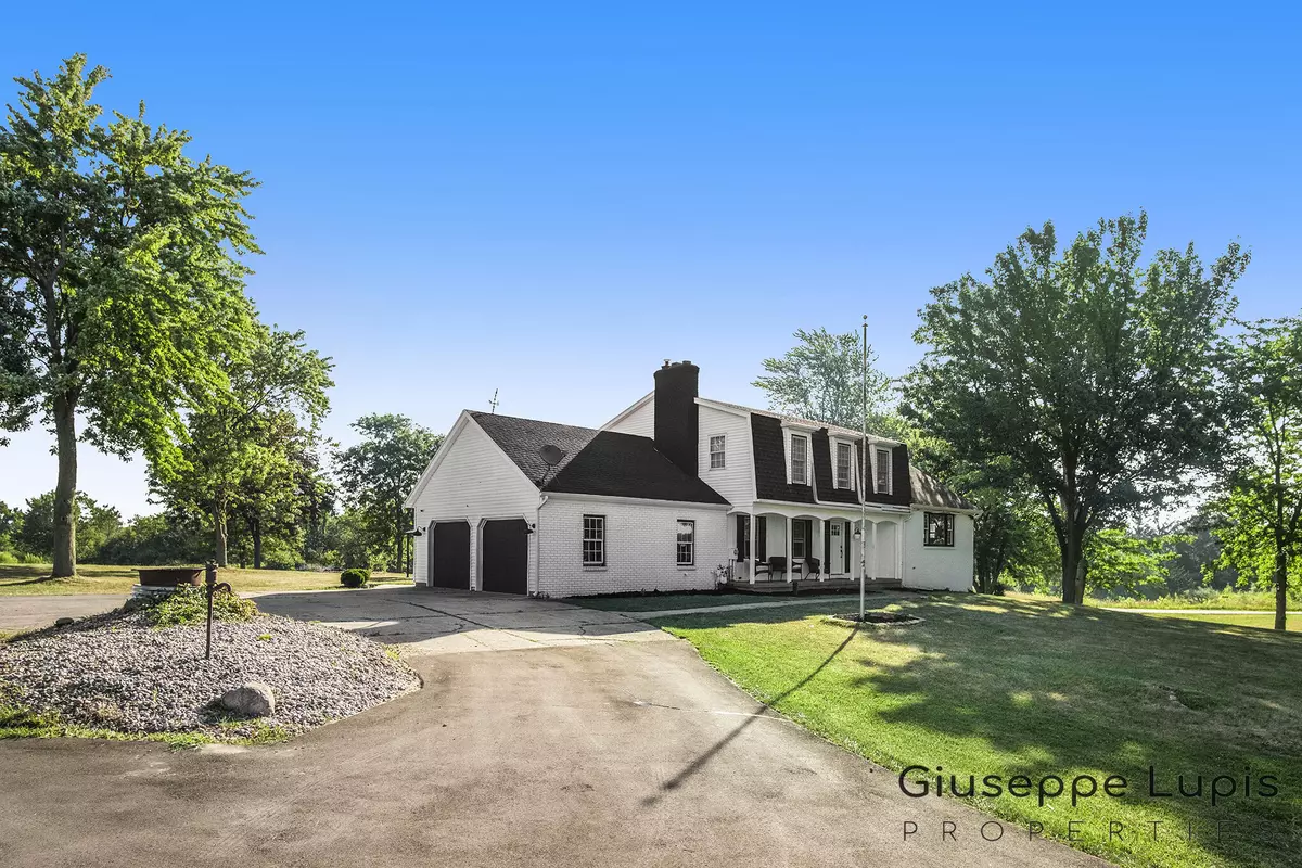 Grandville, MI 49418,955 Jackson SW Street